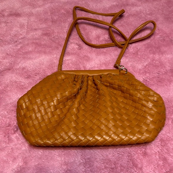 Urban Expressions Handbags - Urban Expressions Tan Faux Leather Bag